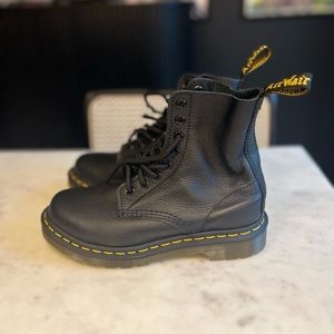 Dr Martens 1460 Pascal Leather Boots